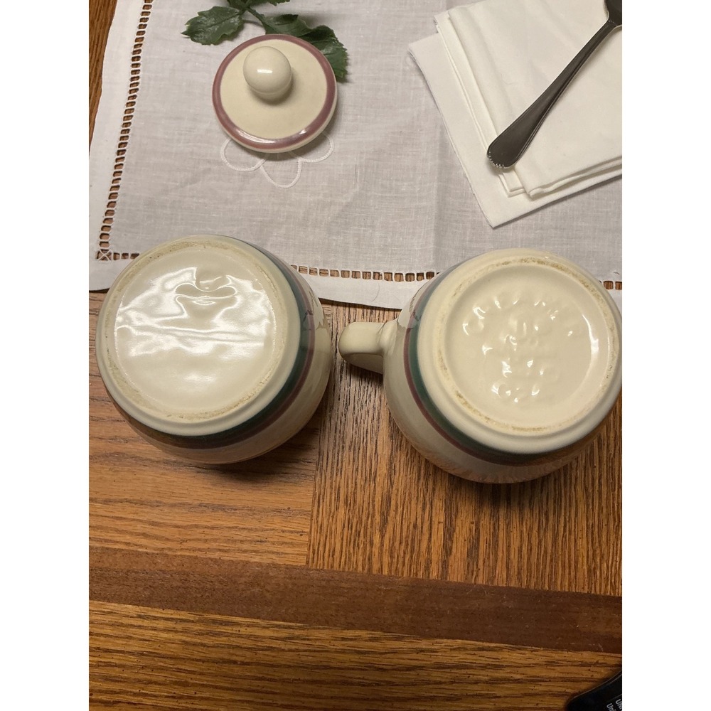Vintage Pfaltzgraff Sugar and Creamer Set - Picture 7 of 8